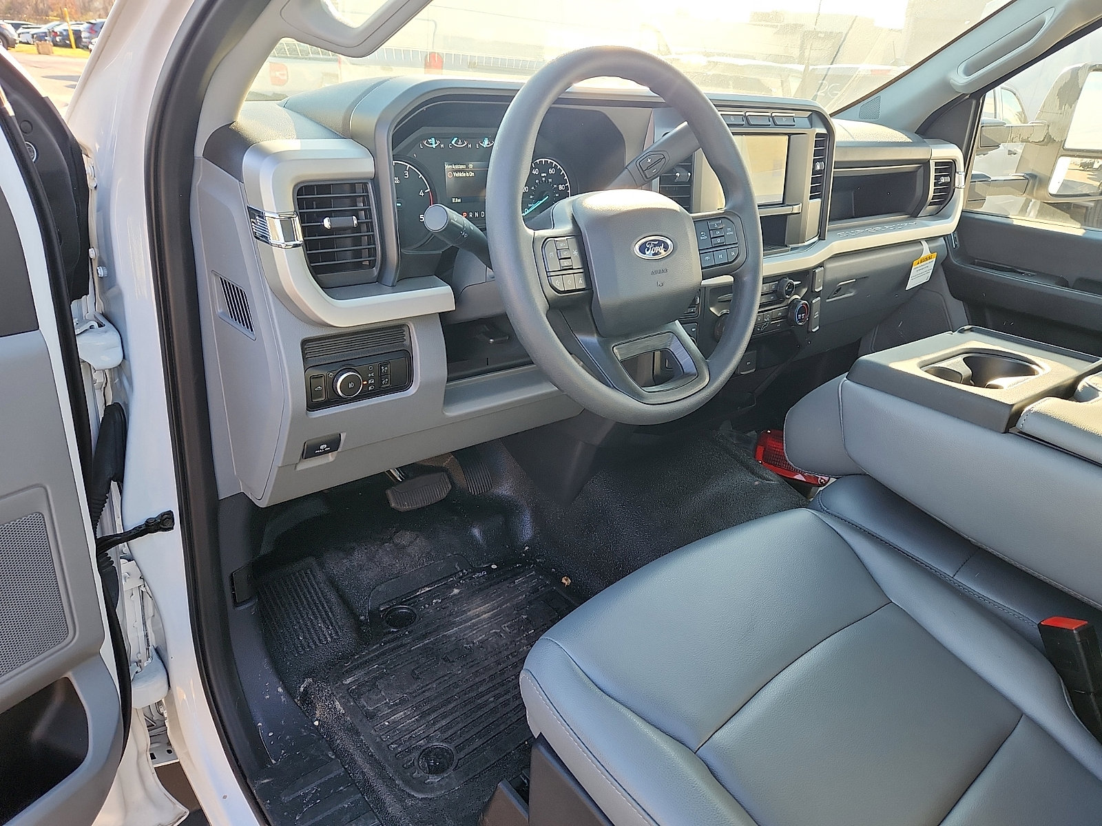 New 2024 Ford F550 4x4 Regular Cab Super Duty image 6