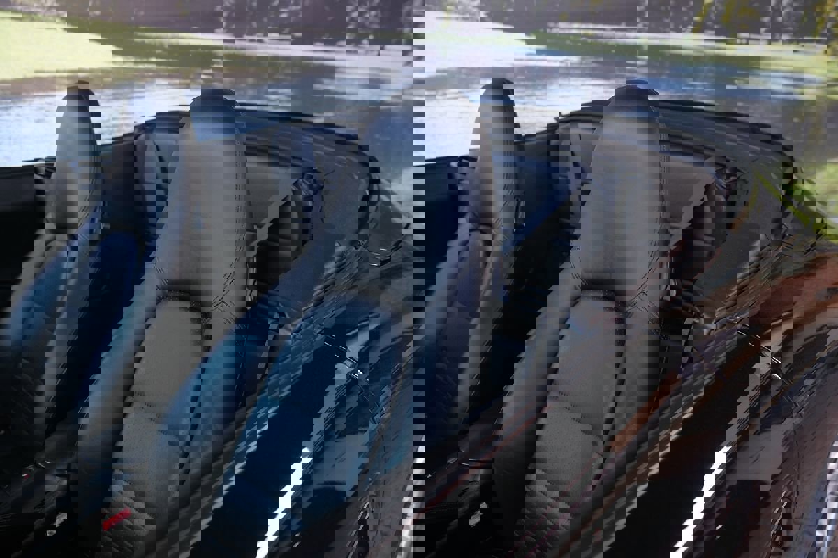 Used 2004 Porsche 911 Carrera image 25