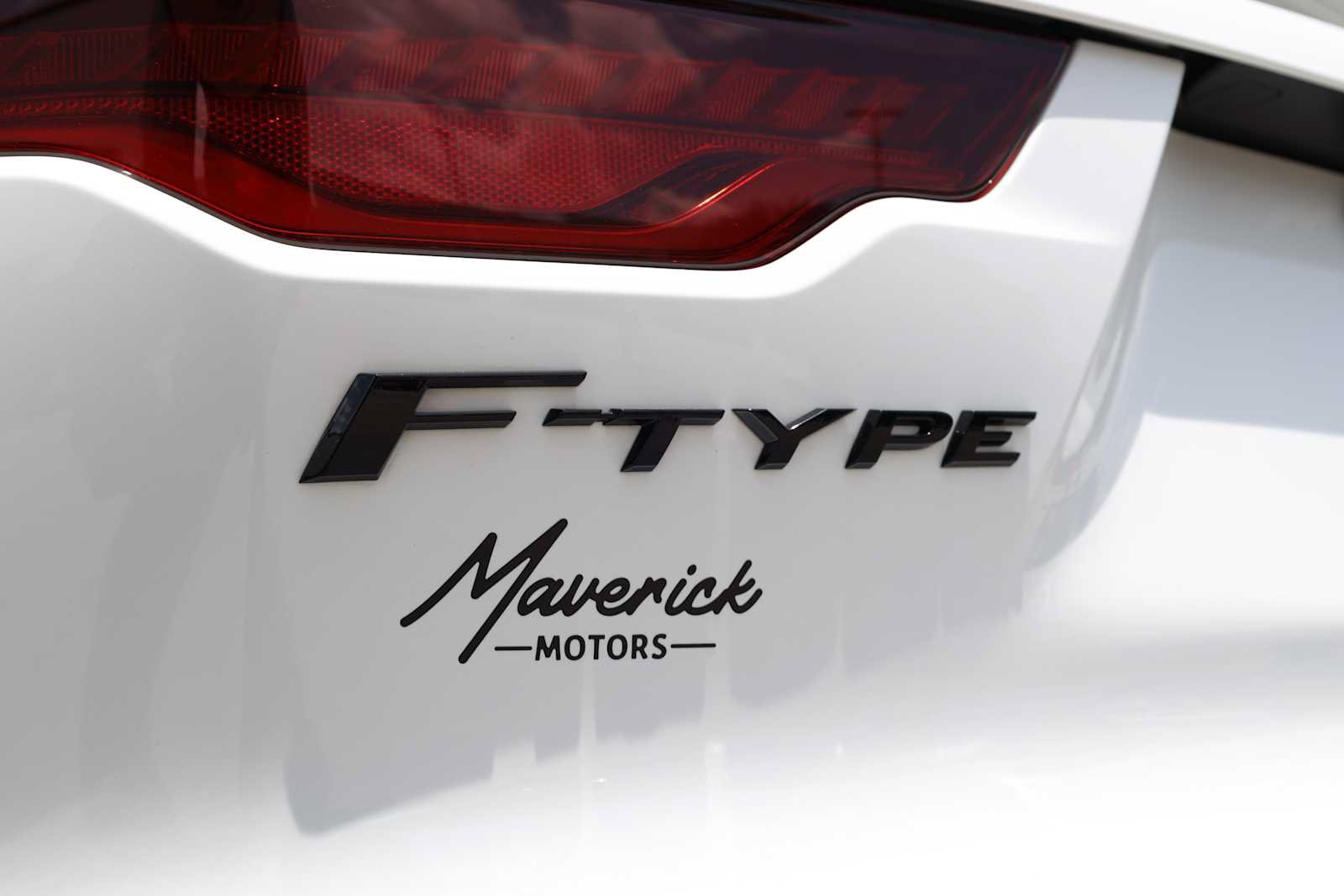 Used 2021 Jaguar F-TYPE Convertible RWD image 48