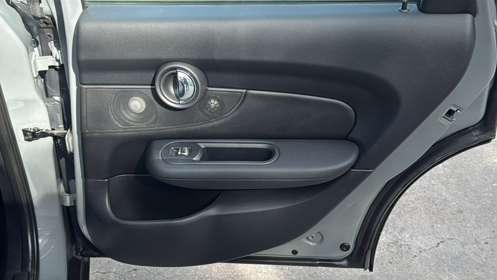 Used 2016 MINI Cooper Clubman image 25