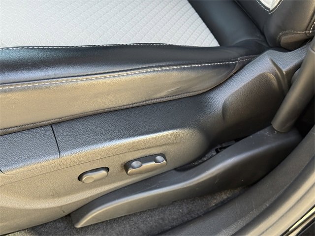 Used 2022 Buick Encore Preferred w/ Safety Package II image 17