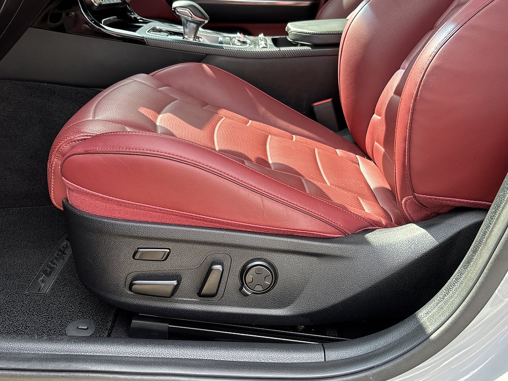 Used 2022 Kia Stinger GT2 w/ Scorpion Package RWD image 13