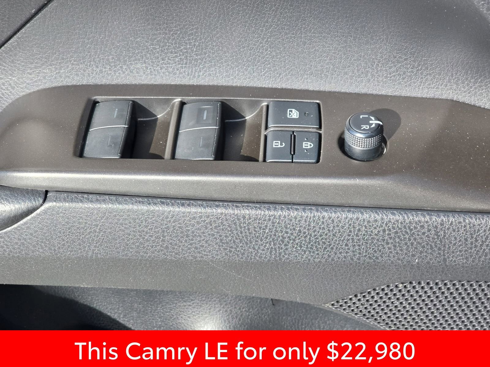 Used 2022 Toyota Camry LE FWD image 34