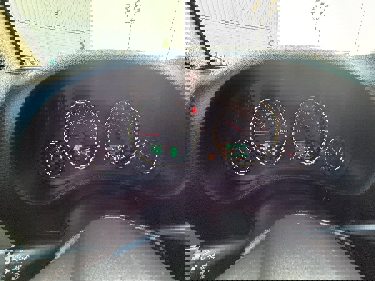 Used 2018 Jeep Wrangler Sport image 21