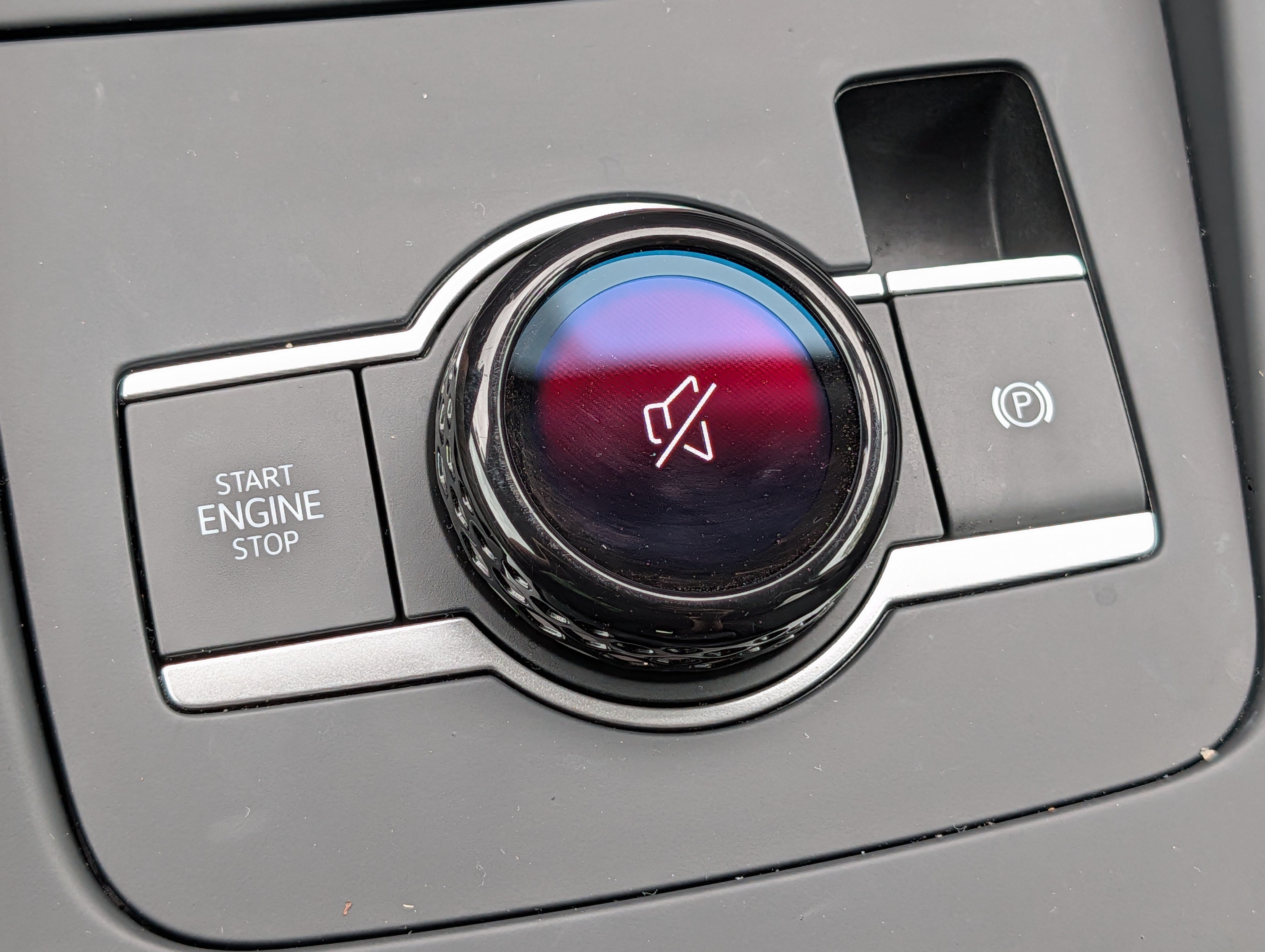 Certified 2026 Volkswagen Tiguan SE AWD/4WD image 28