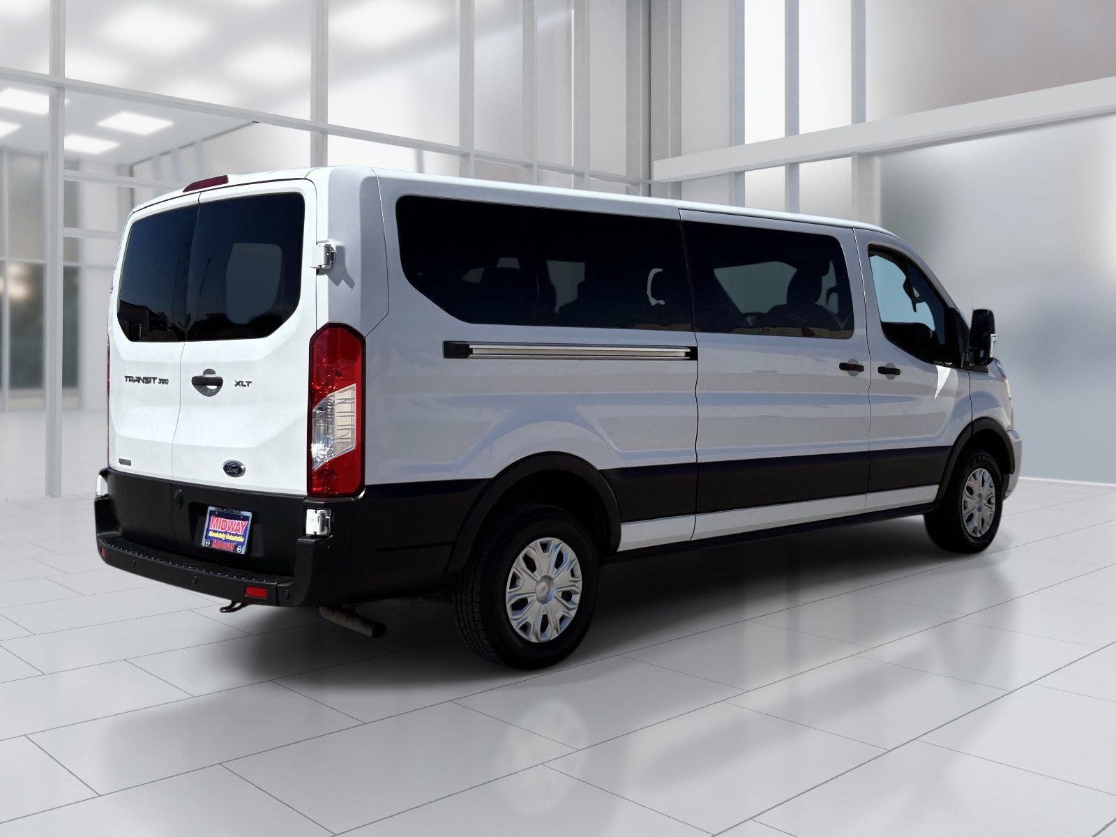 Used 2023 Ford Transit 350 XLT RWD image 6