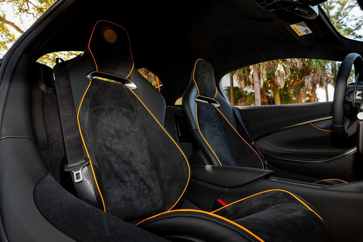 Used 2024 McLaren Artura RWD image 70