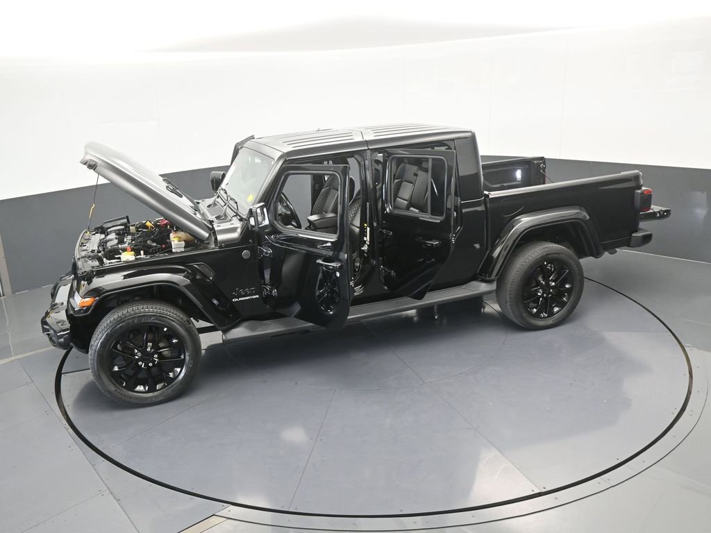 Used 2022 Jeep Gladiator Overland image 61