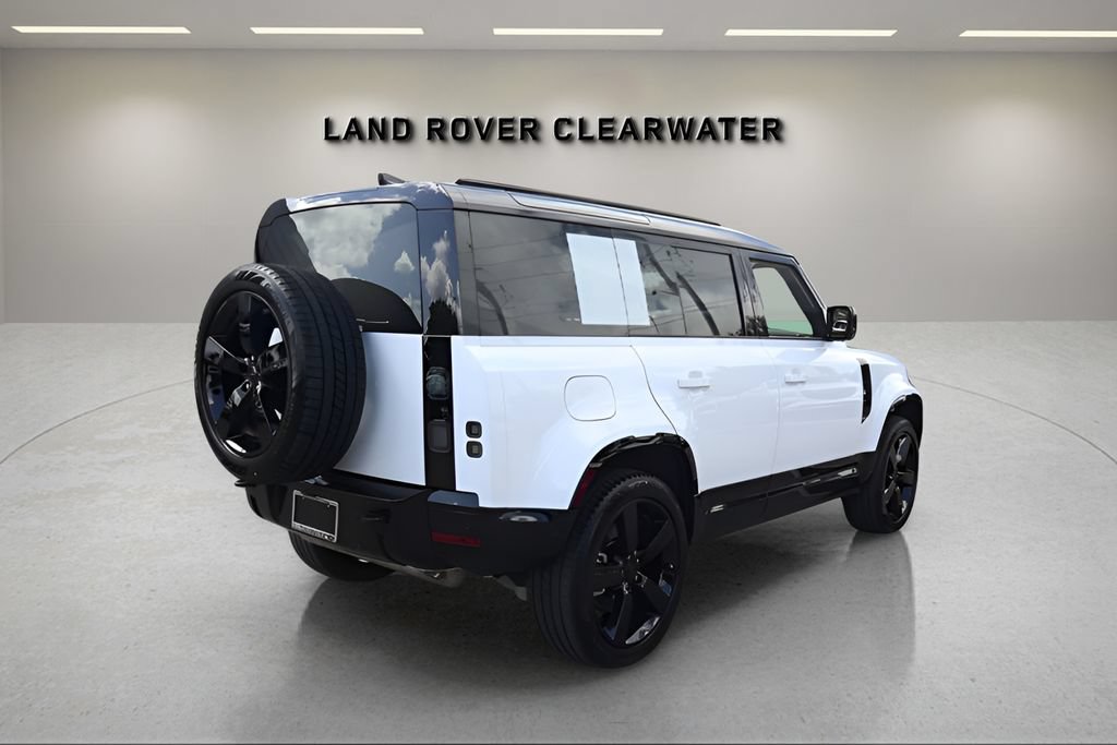 New 2026 Land Rover Defender 110 X-Dynamic SE AWD/4WD image 5