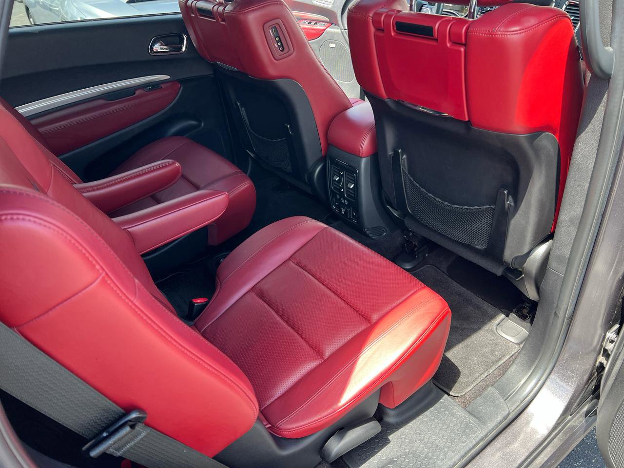 Used 2016 Dodge Durango R/T w/ Technology Group AWD/4WD image 18