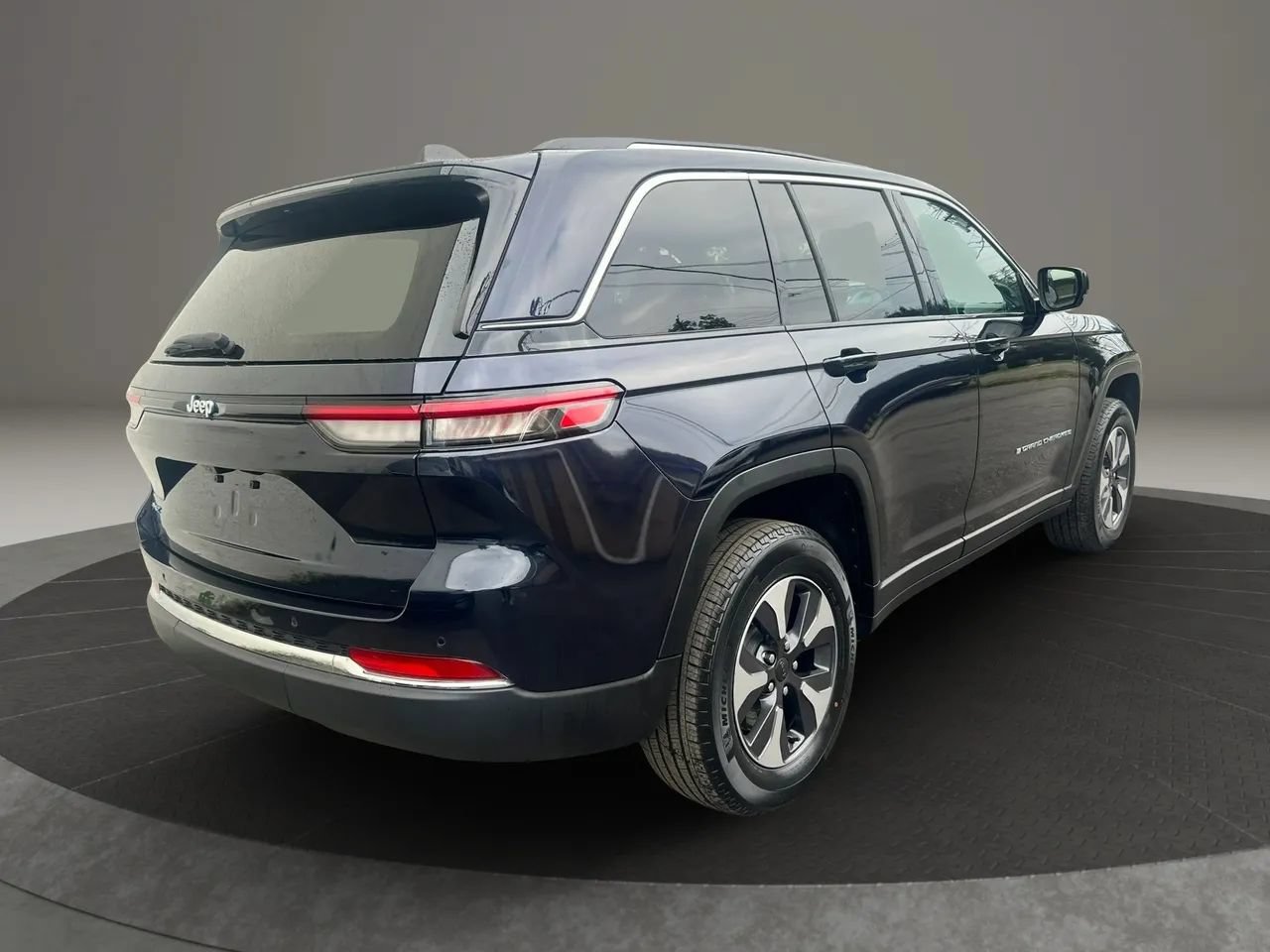 Used 2022 Jeep Grand Cherokee Limited 4xe AWD/4WD image 5