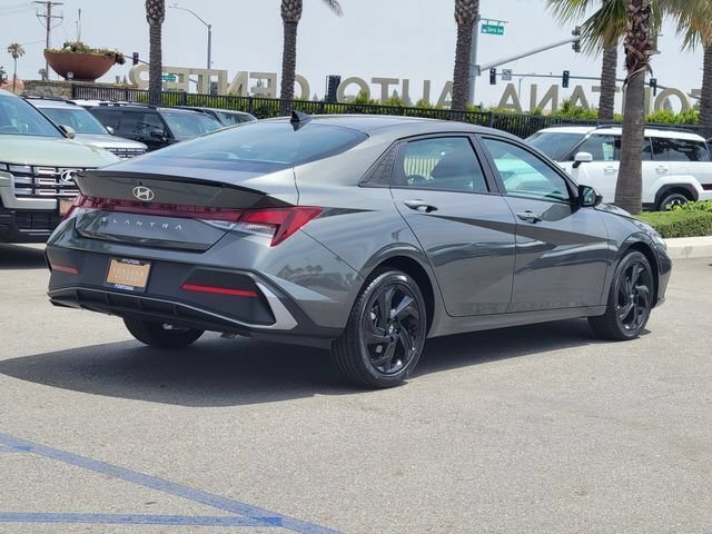 New 2026 Hyundai Elantra Sport FWD image 4