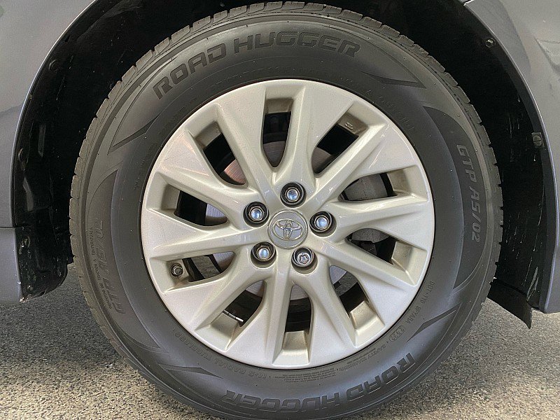 Used 2013 Toyota Prius Prime Plug-In Hybrid image 25
