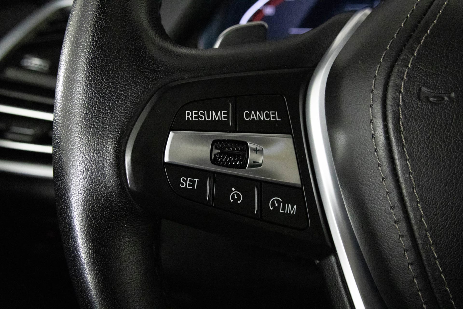 Used 2022 BMW X5 xDrive40i AWD/4WD image 28