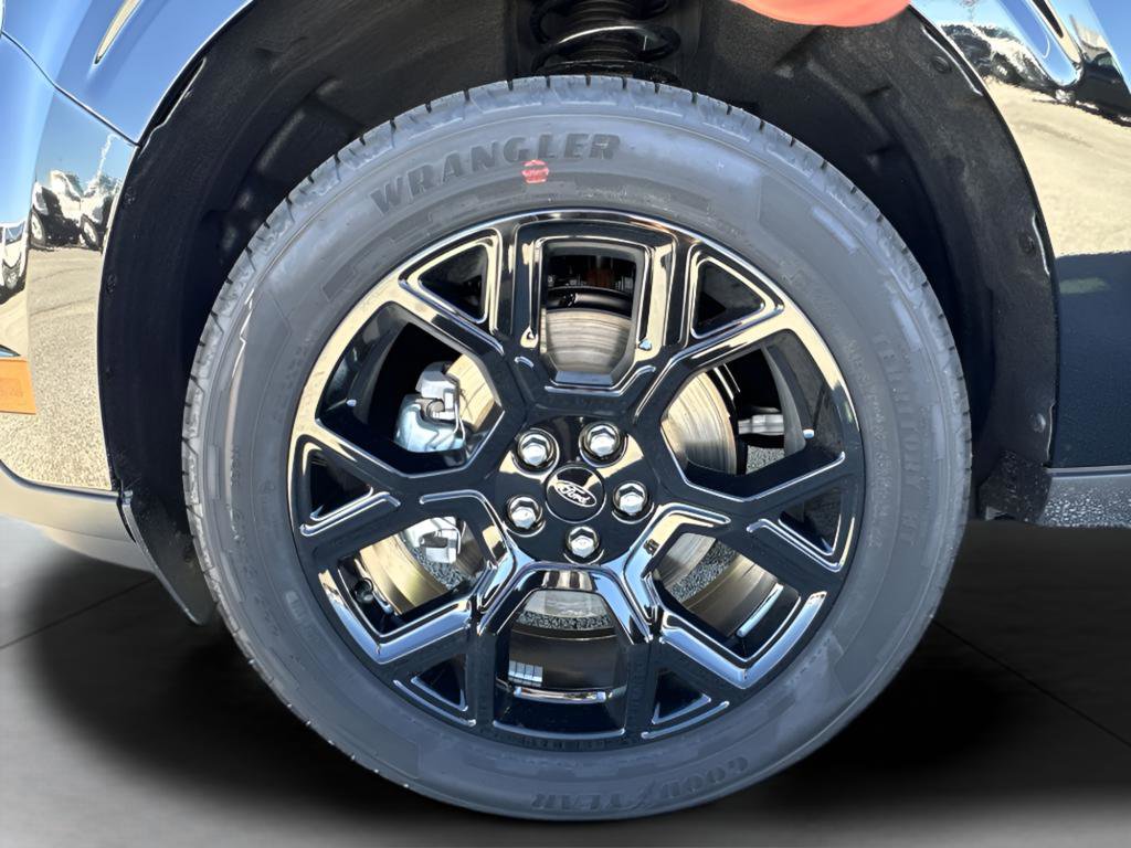 New 2025 Ford Maverick Lariat w/ Black Appearance Package image 19