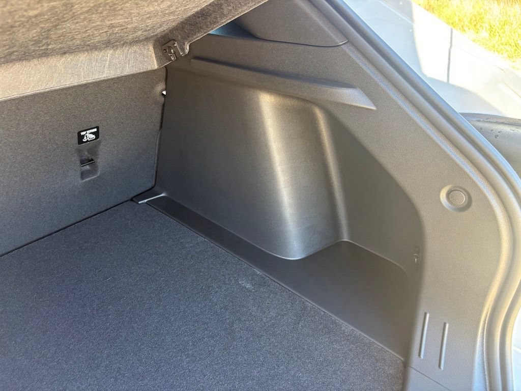 New 2026 Chevrolet Trax RS w/ Sunroof Package FWD image 46