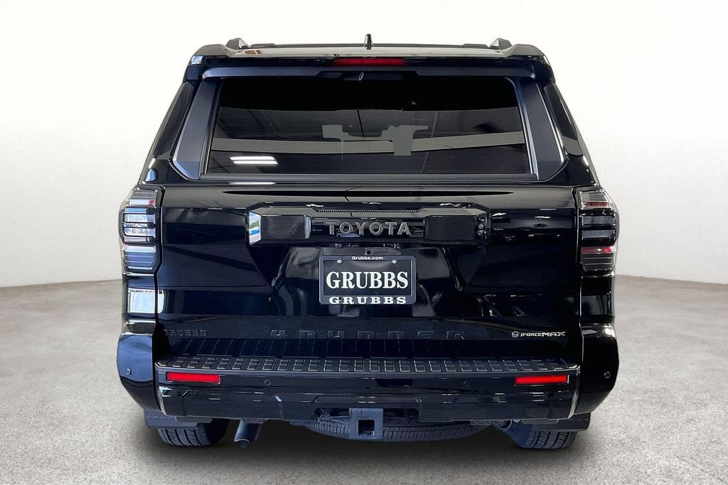 Used 2025 Toyota 4Runner Platinum AWD/4WD image 5
