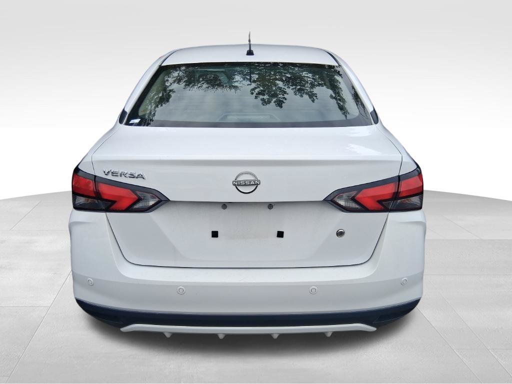 Used 2024 Nissan Versa S w/ S Plus Package FWD image 5