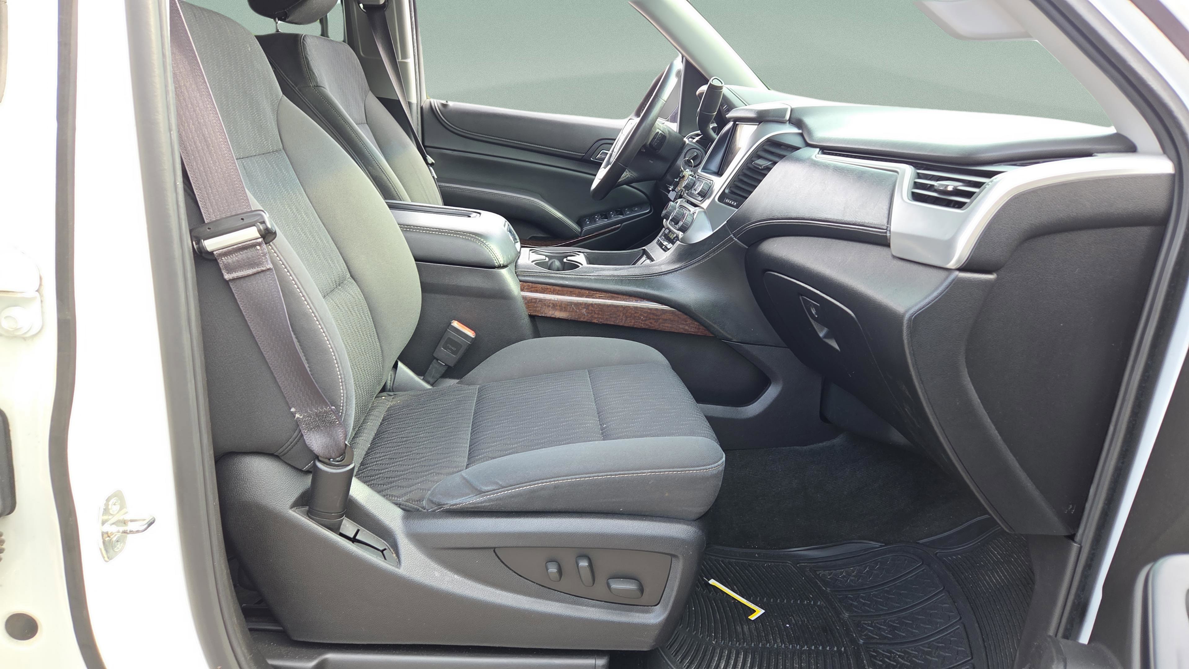 Used 2015 GMC Yukon SLE RWD image 17