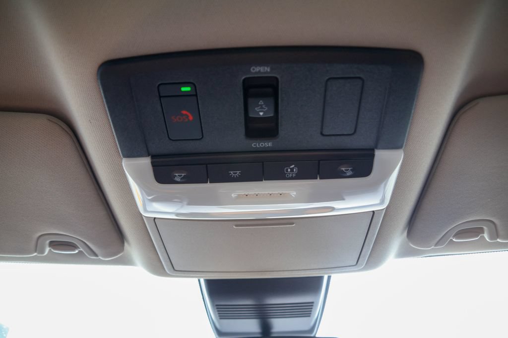 Used 2023 Nissan Altima 2.5 SL AWD/4WD image 19