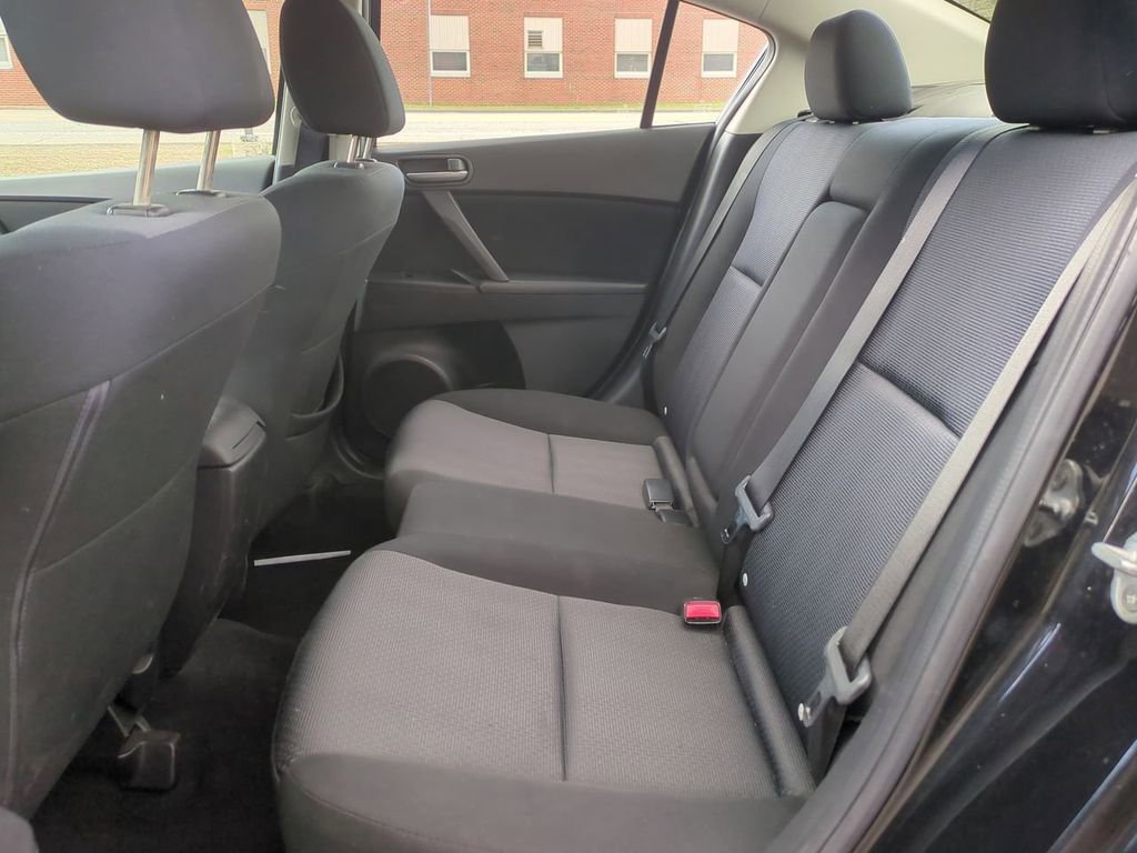 Used 2010 MAZDA MAZDA3 i Touring FWD image 22