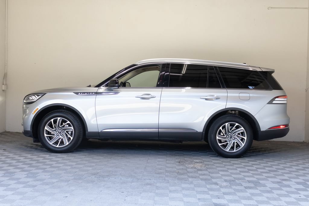 Used 2023 Lincoln Aviator AWD image 7