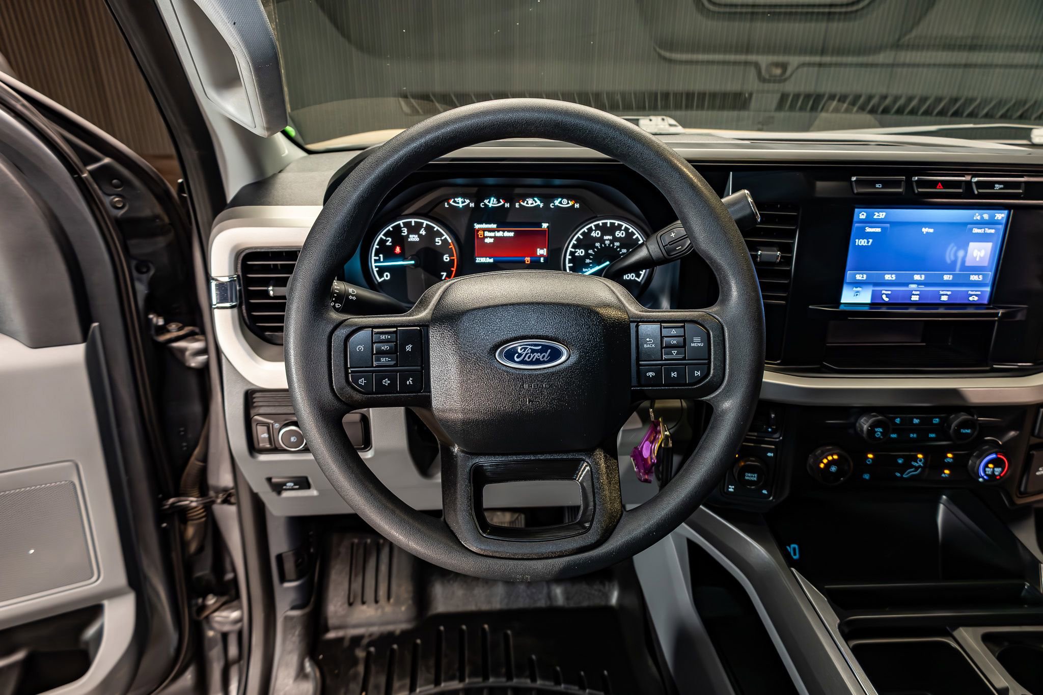 Used 2023 Ford F250 XLT w/ 360-Degree Camera Package AWD/4WD image 15
