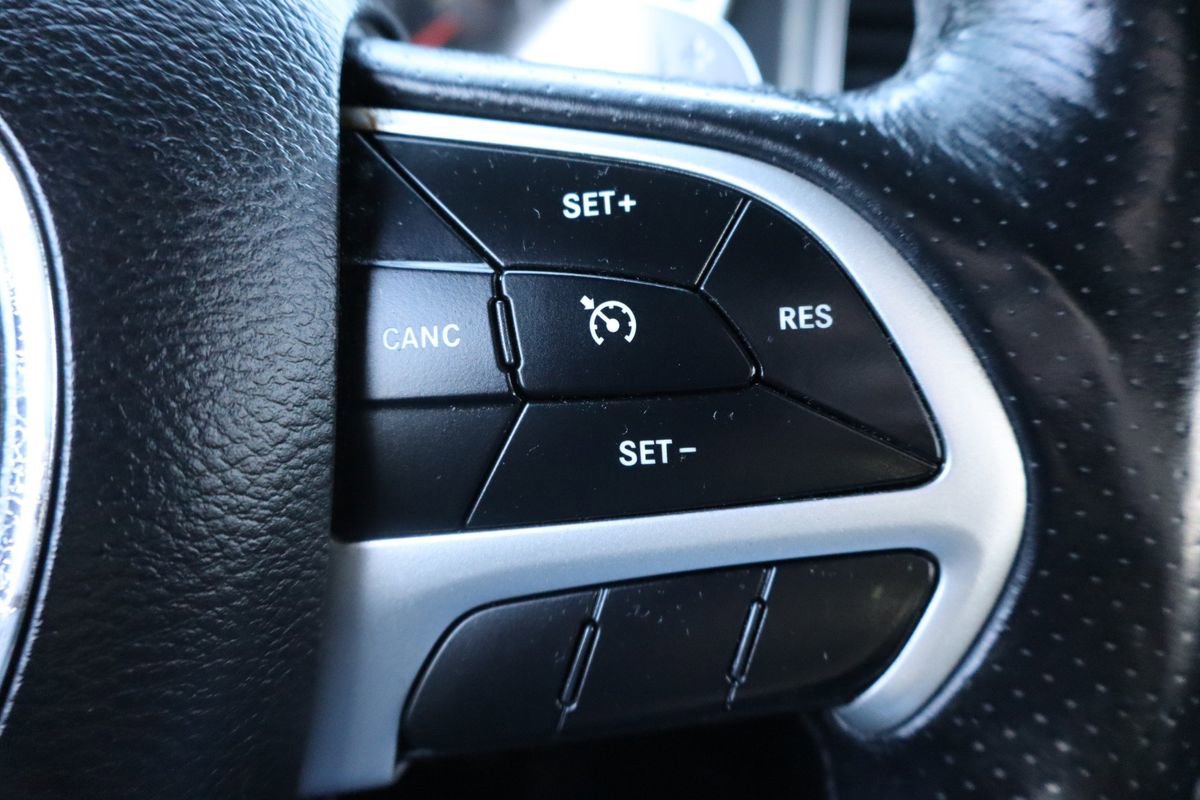 Used 2018 Dodge Charger GT AWD/4WD image 30