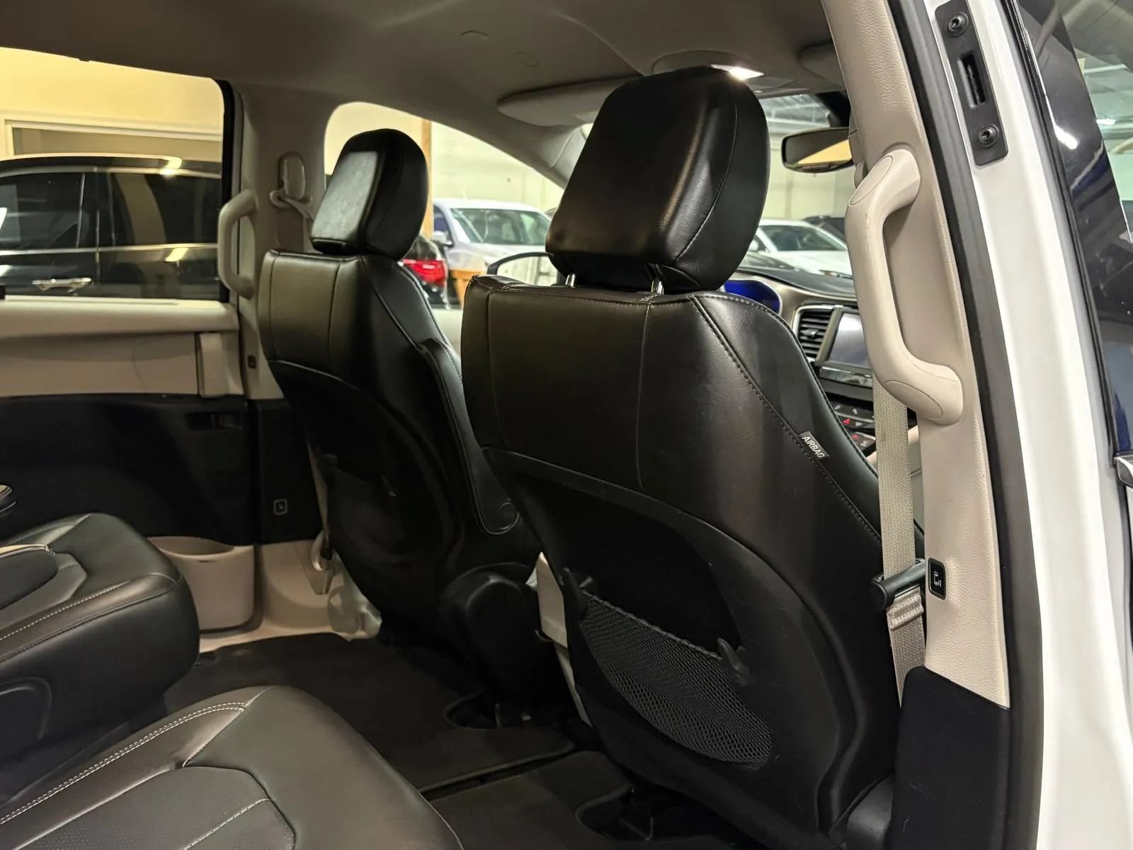 Used 2021 Chrysler Voyager Lxi FWD image 22