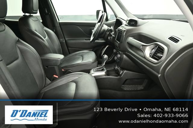 Used 2018 Jeep Renegade Limited AWD/4WD image 39