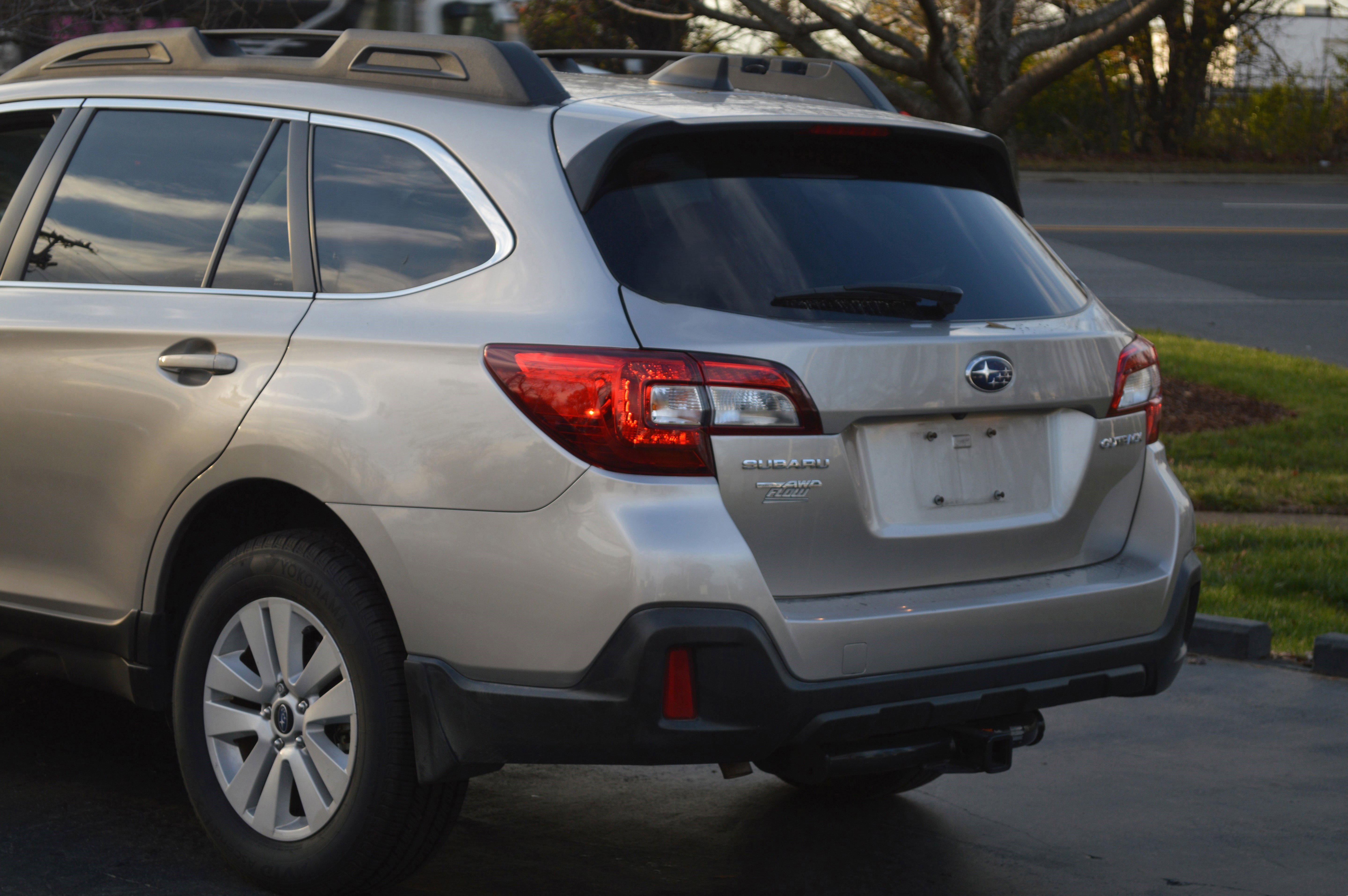 Used 2018 Subaru Outback 2.5i Premium image 3