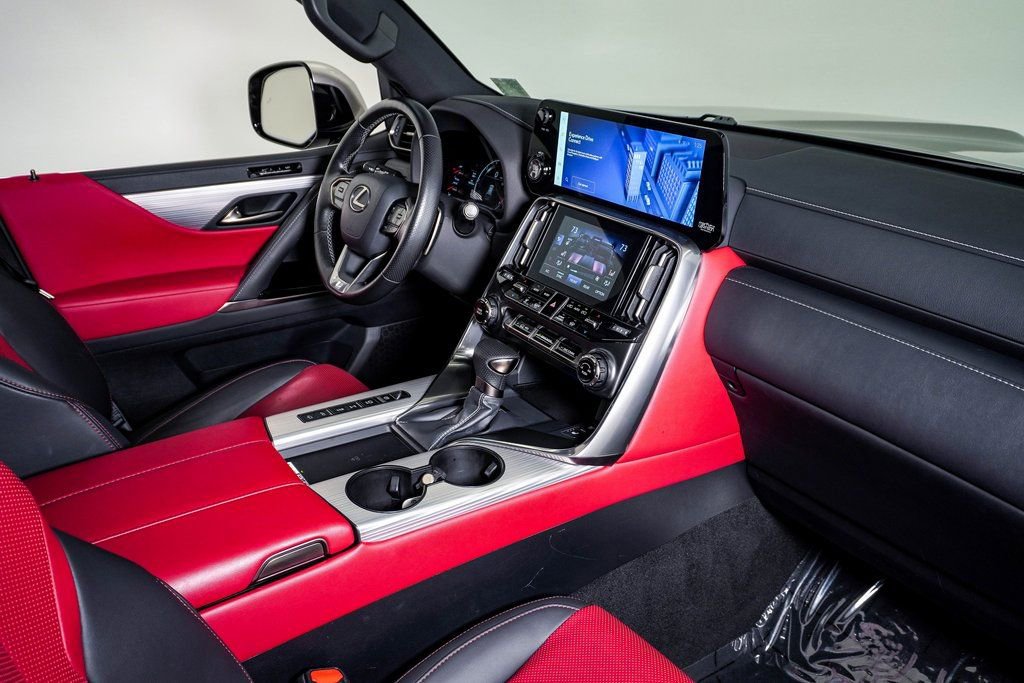 Used 2024 Lexus LX 600 F Sport image 14