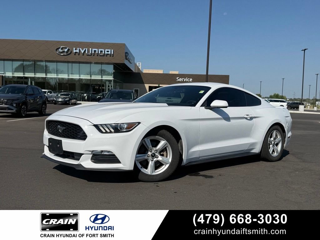 Used 2017 Ford Mustang Coupe RWD image 1
