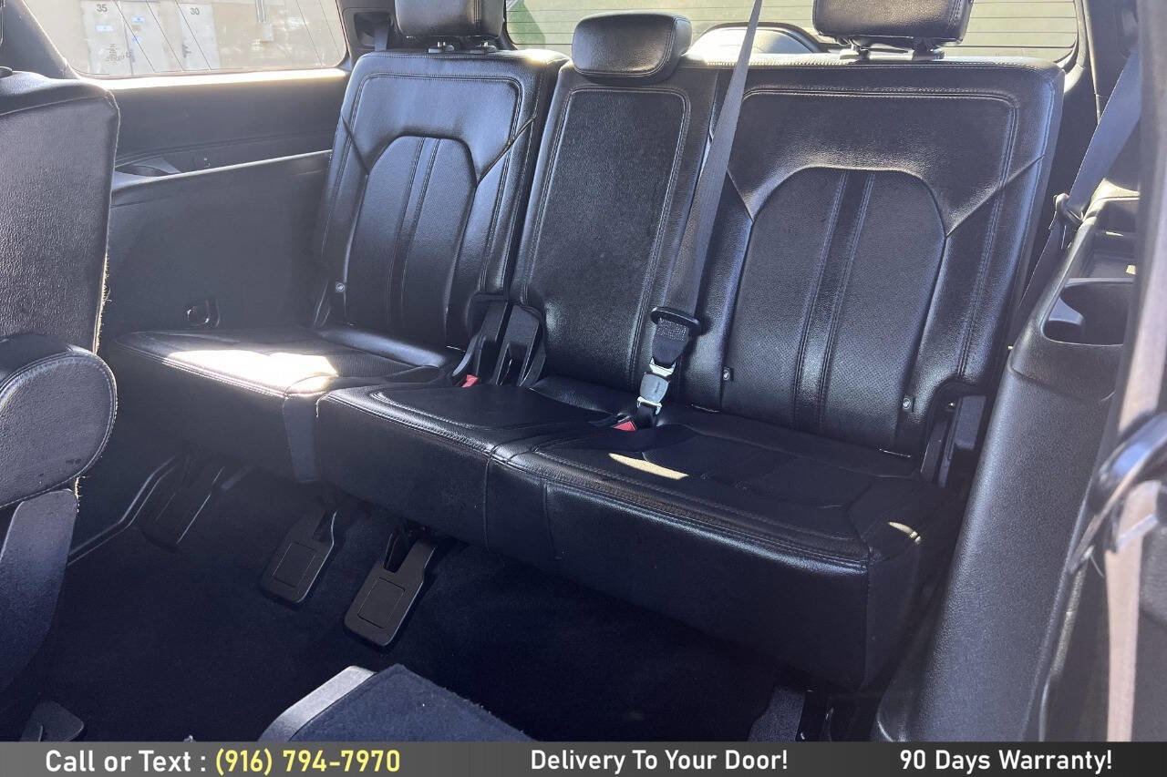 Used 2020 Ford Expedition Limited image 27