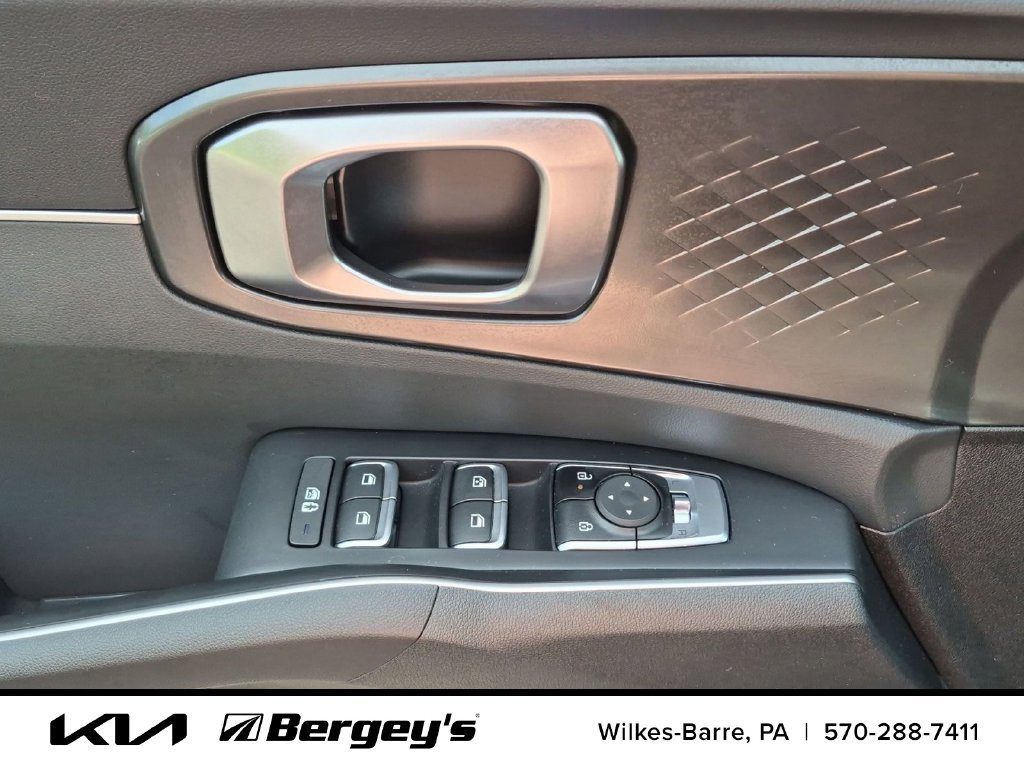 Certified 2026 Kia Sorento S w/ S Panoramic Sunroof Package AWD/4WD image 23