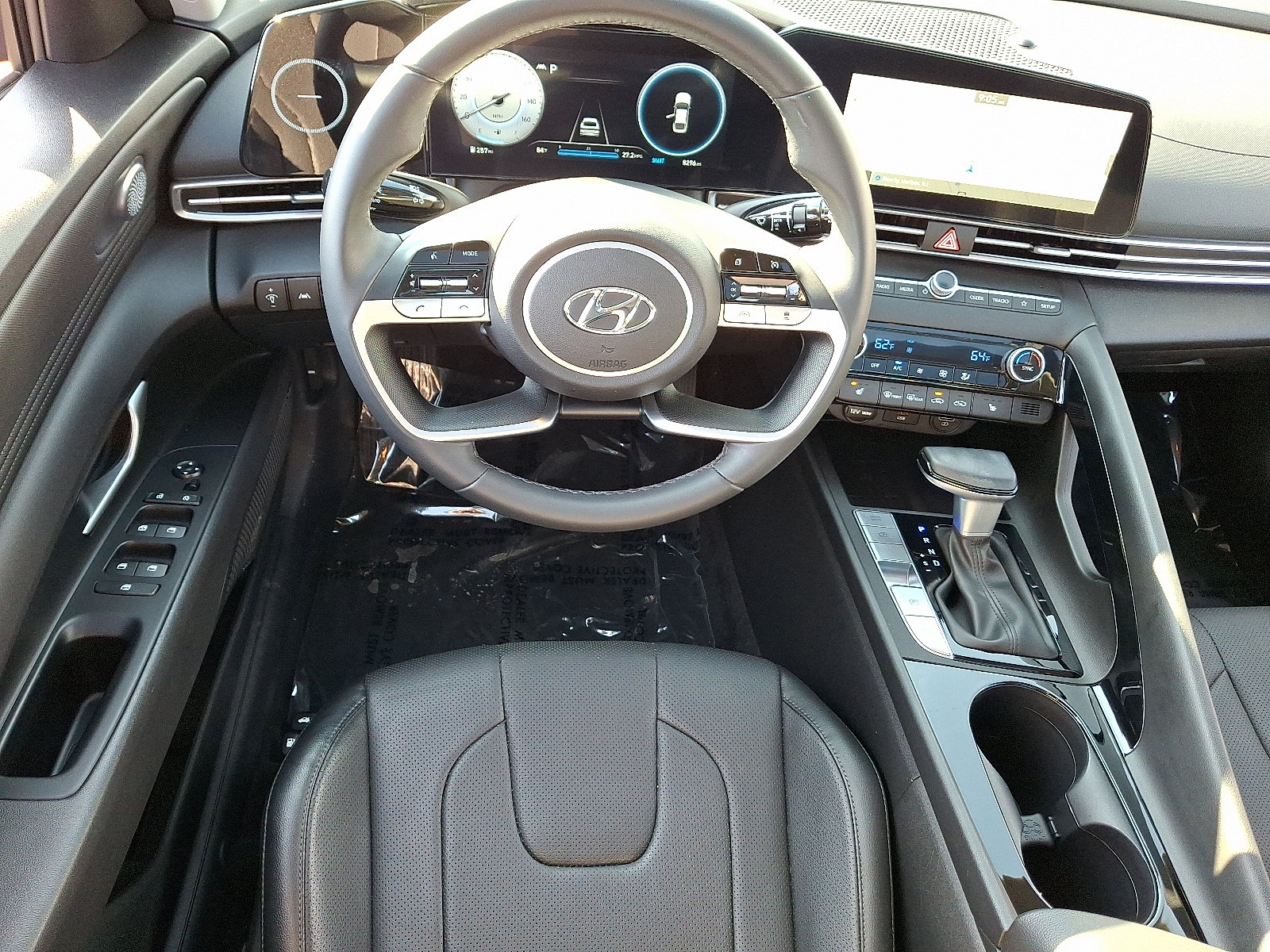 Certified 2023 Hyundai Elantra Limited FWD image 11