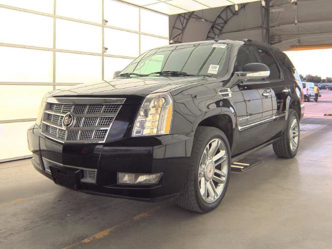 Used 2014 Cadillac Escalade Platinum image 4