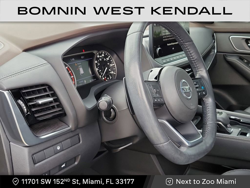 Used 2021 Nissan Rogue SL w/ Premium Package image 7