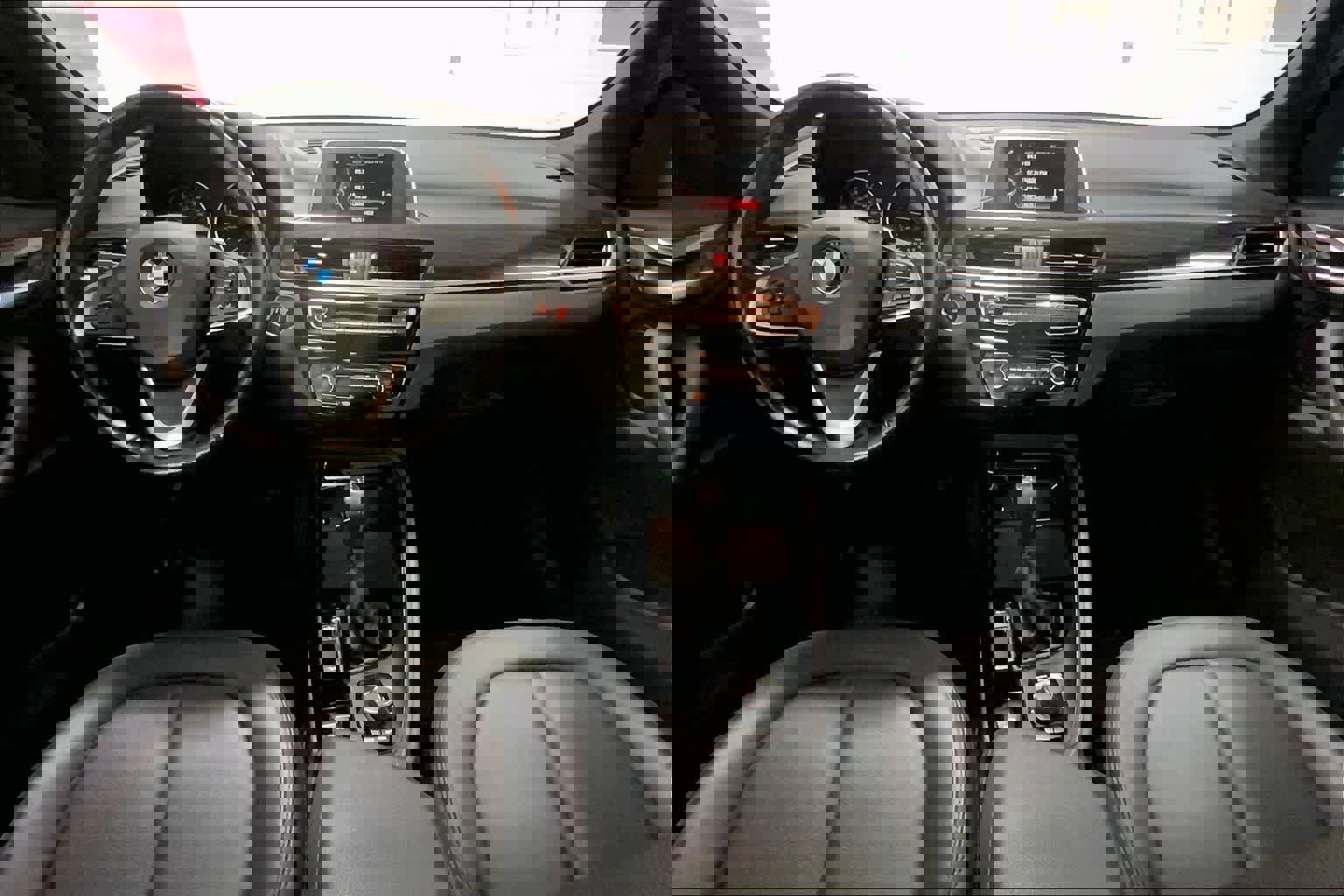 Used 2016 BMW X1 xDrive28i image 9