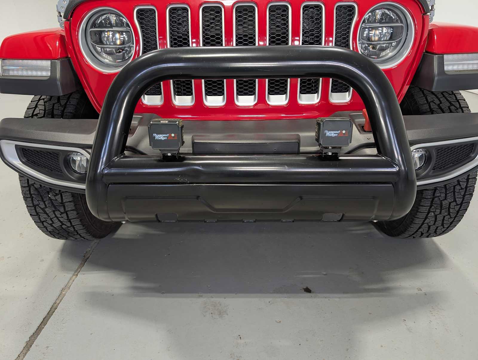 Used 2019 Jeep Wrangler Unlimited Sahara AWD/4WD image 15
