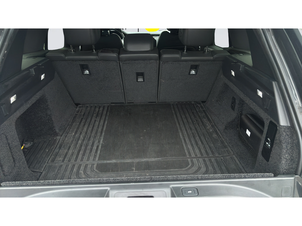 Used 2025 Land Rover Range Rover SE AWD/4WD image 9