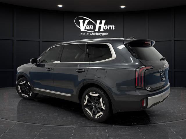 Used 2024 Kia Telluride EX image 3