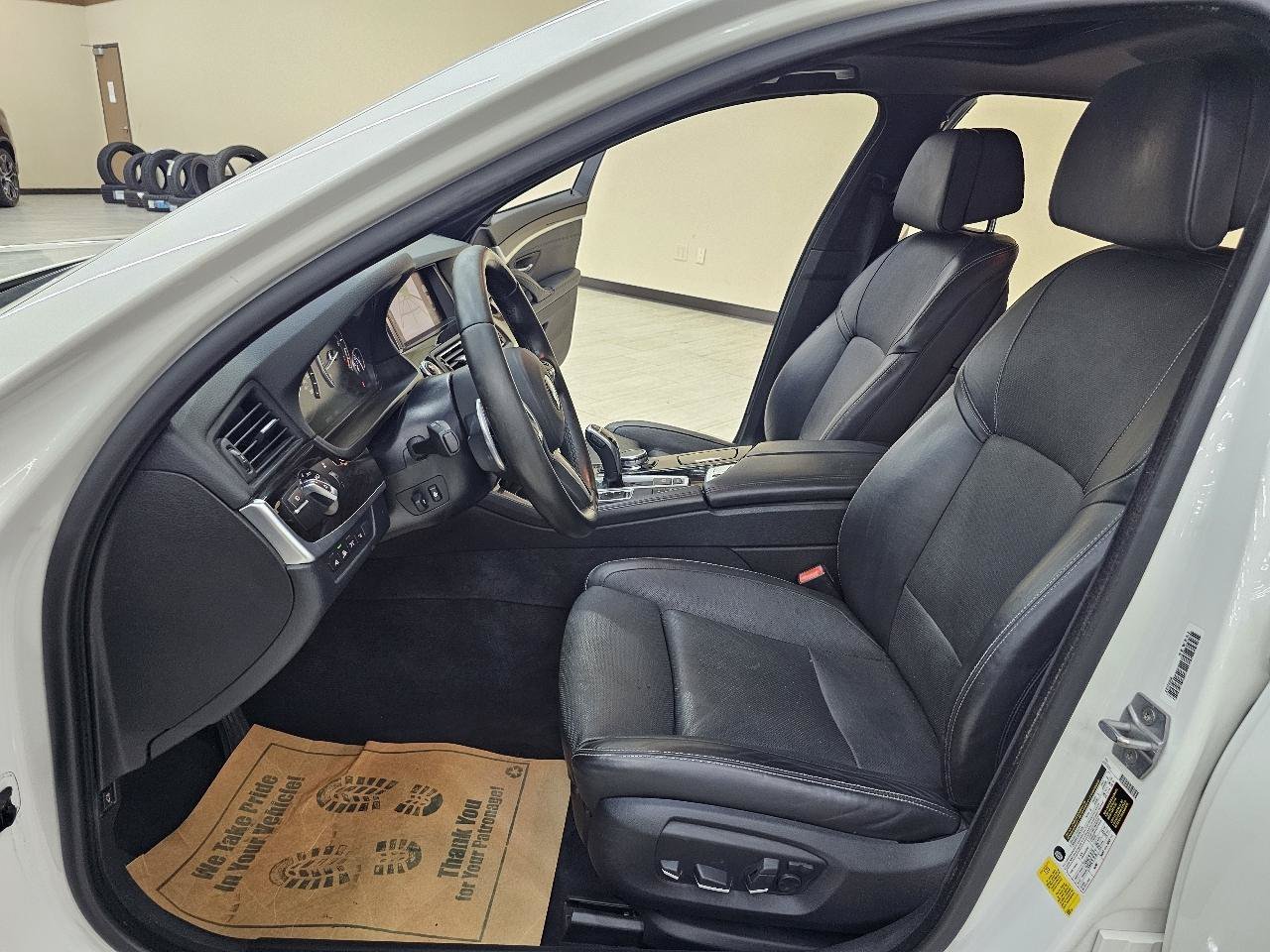 Used 2016 BMW 535i Sedan RWD image 18