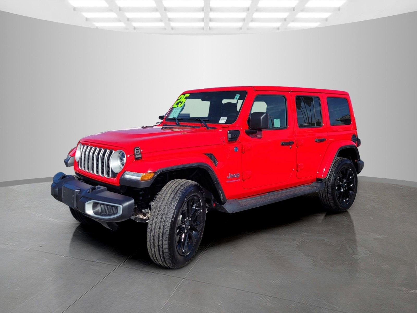 Used 2025 Jeep Wrangler Sahara 4xe image 8