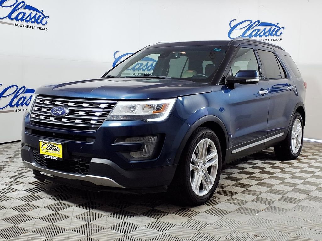 Used 2017 Ford Explorer Limited w/ Equipment Group 301A FWD image 5