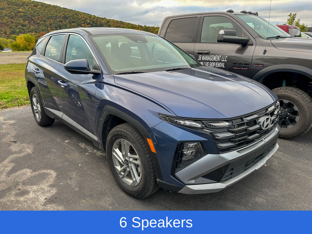 Used 2025 Hyundai Tucson SE AWD/4WD image 2
