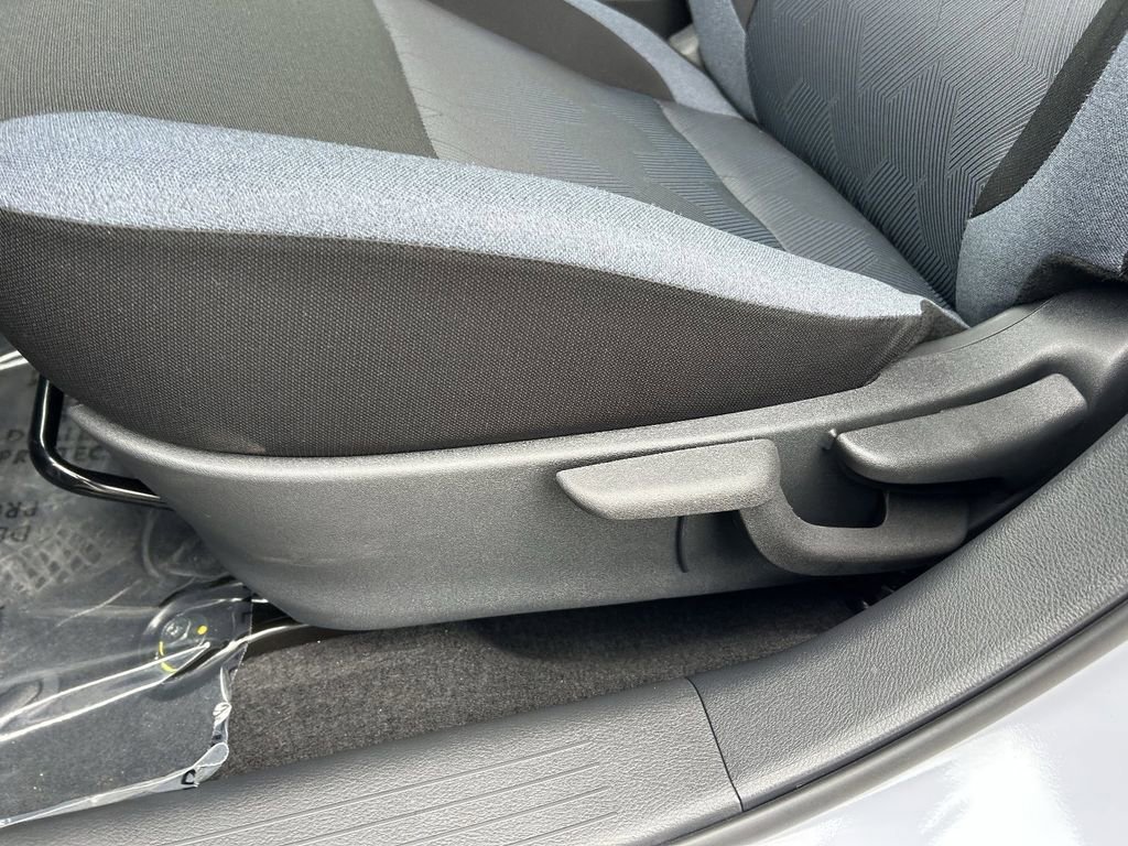 Used 2025 Nissan Versa SV w/ Trunk Package image 23