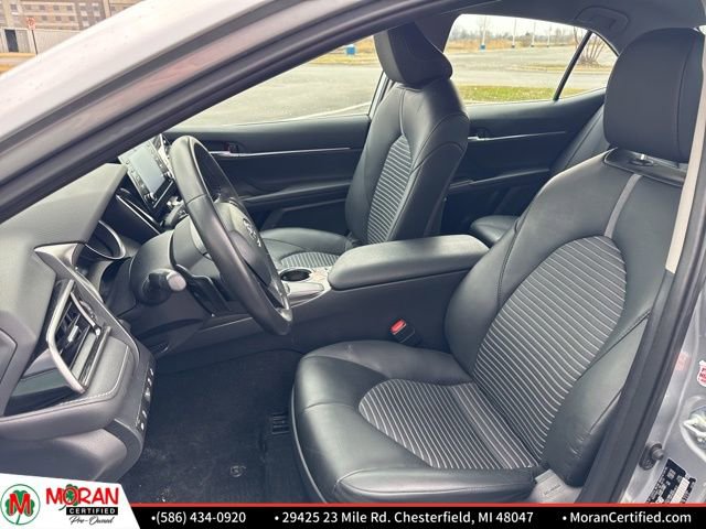 Used 2024 Toyota Camry SE image 11