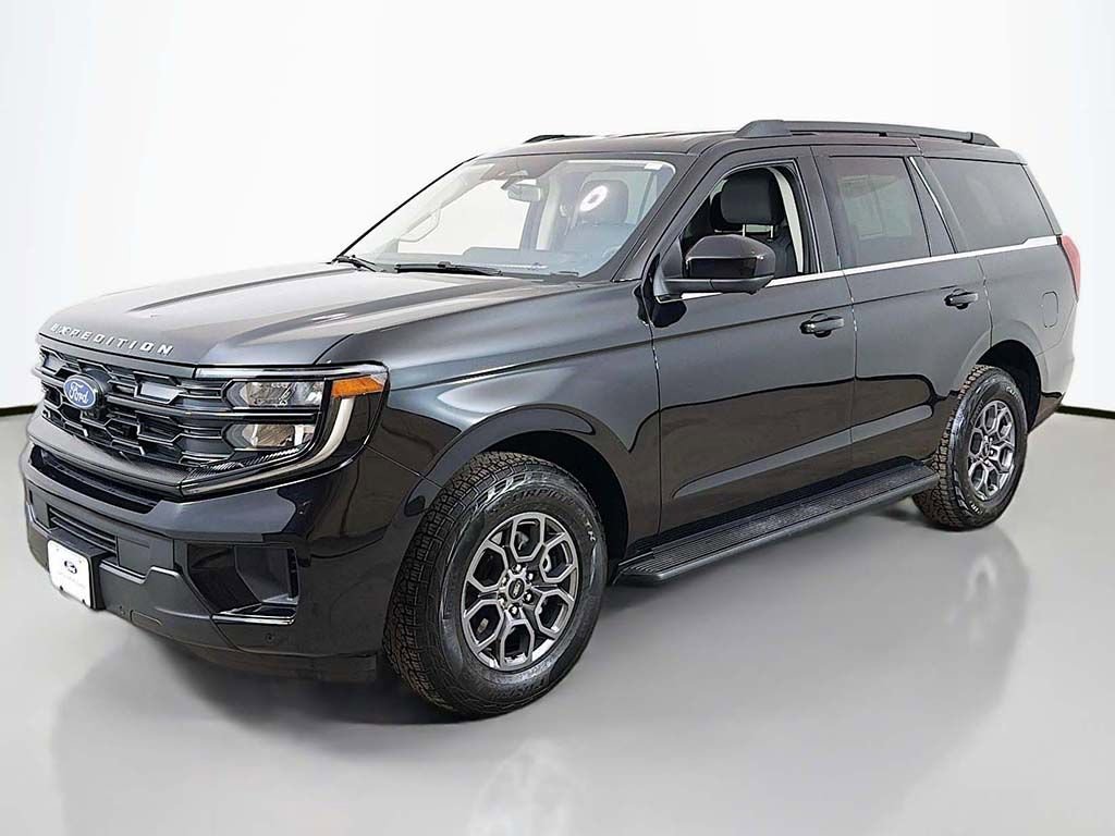 Used 2025 Ford Expedition Active image 8
