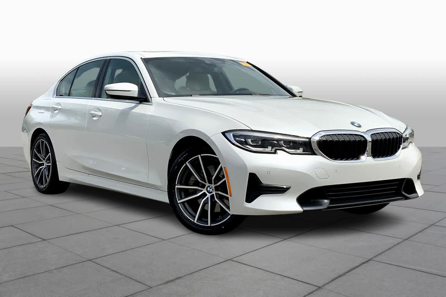 Used 2021 BMW 330i Sedan w/ Convenience Package RWD image 3
